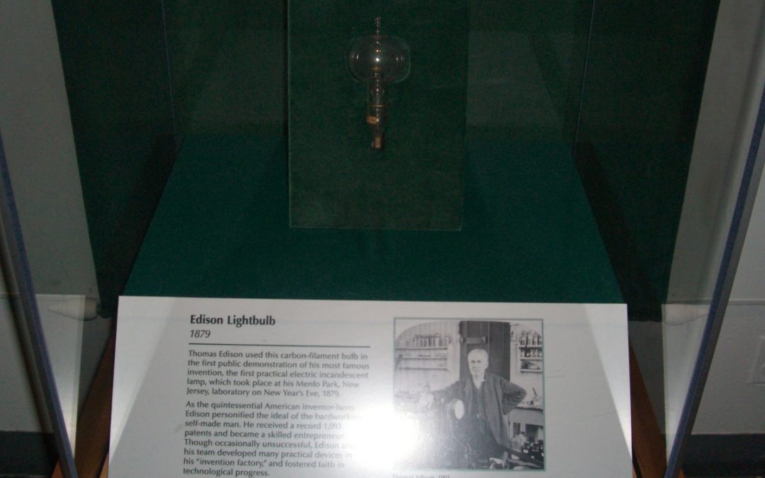 Edison Light bulb on display at the Smithsonian Air and Space Museum.