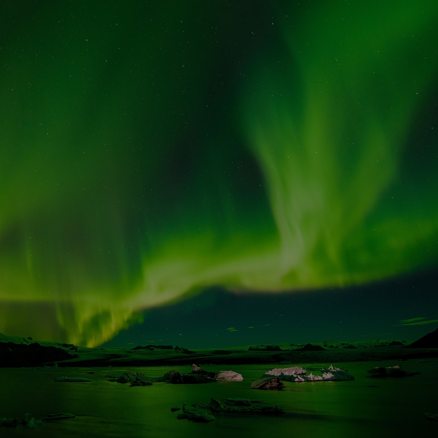Northern Lights (Credit: Paul Morris via Unsplash)