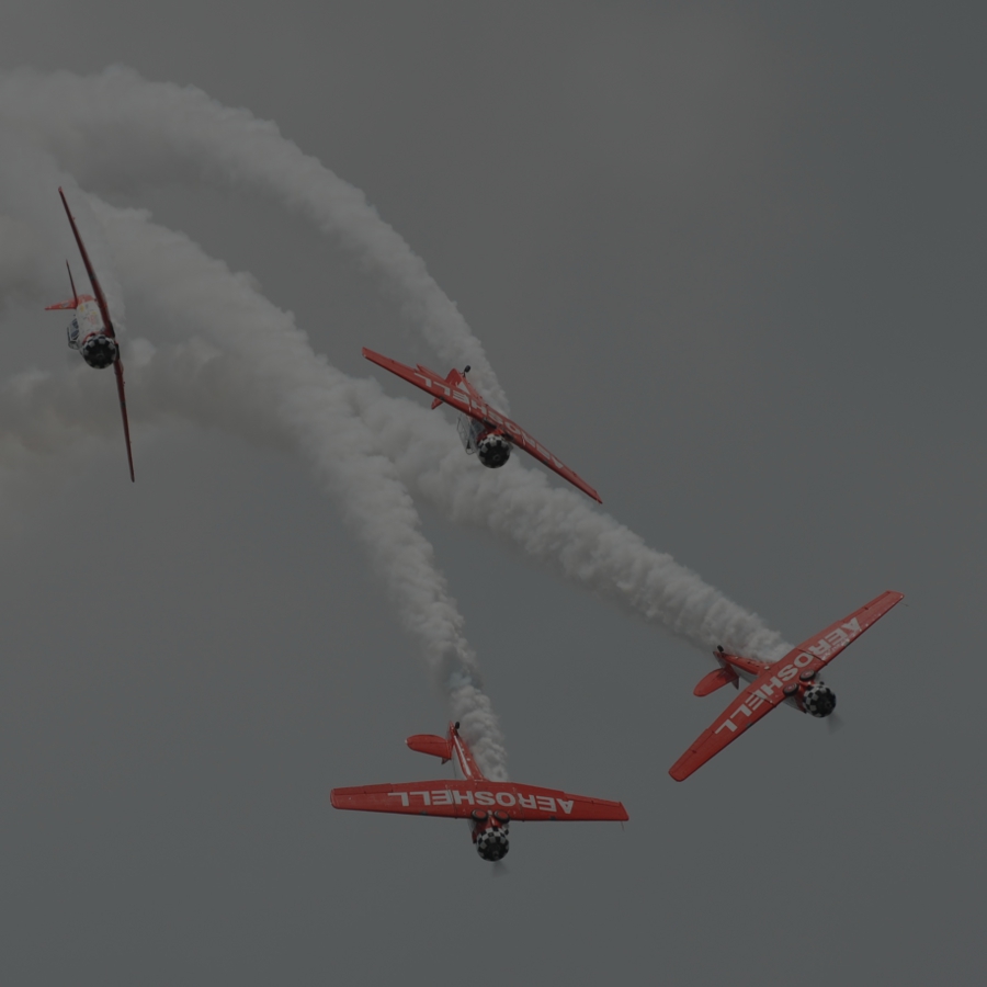 Acrobat Planes (Credit: Hans Dorries via Unsplash)
